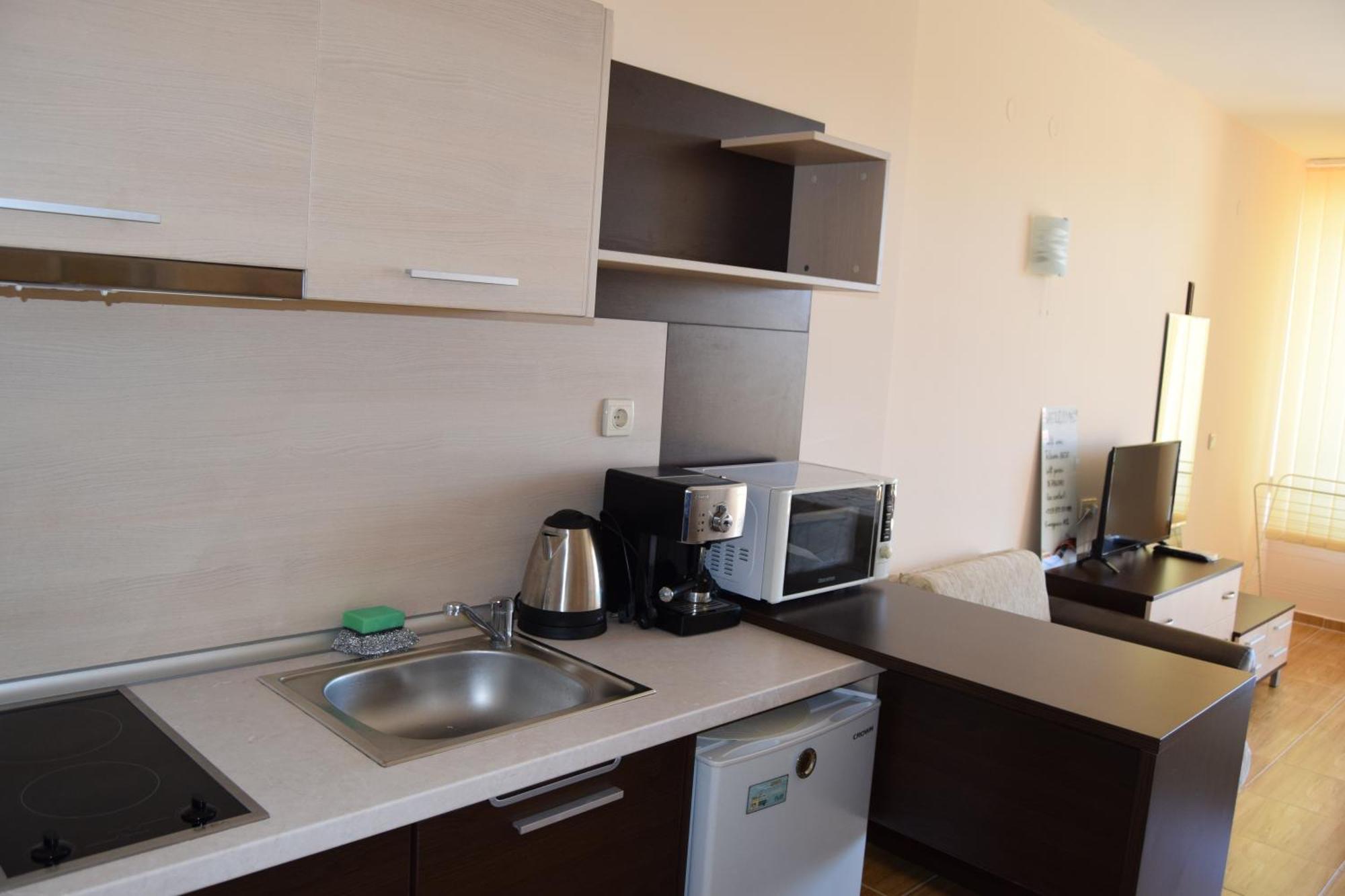 Bright Studio With Parking & Pool Sveti Vlas Exterior photo